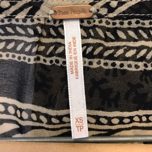 •Free People• Sheer Patterned Blouse - Picture 7 of 12